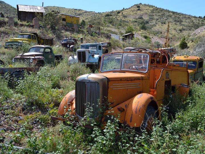 Lucy from the Roaring Fork: The Disappearing Hitchhiker from the Smoky Mountains